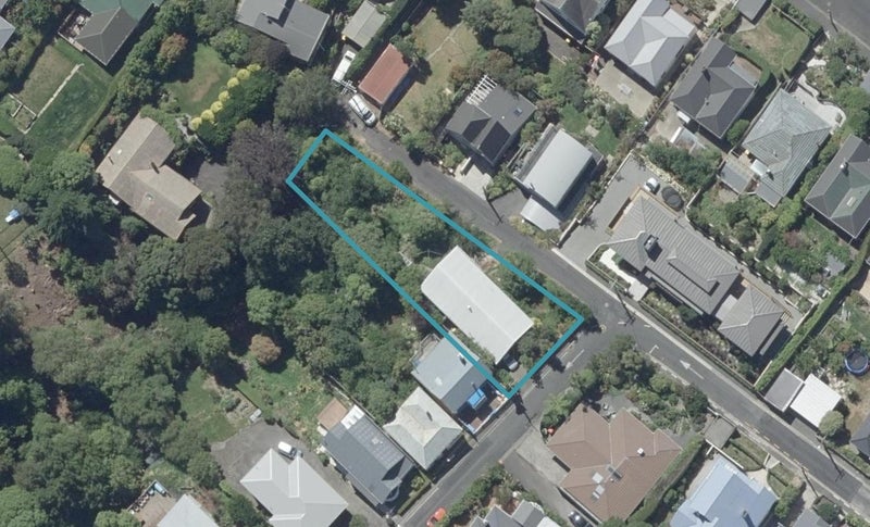 37 Brownville Crescent, Maori Hill, Dunedin - Carousel 1