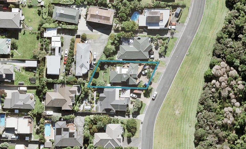 25 Shuttleworth Place, Manly, Whangaparaoa - Carousel 1