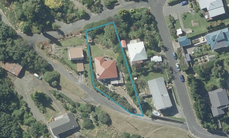 48 Adderley Terrace, Ravensbourne, Dunedin - Carousel 1