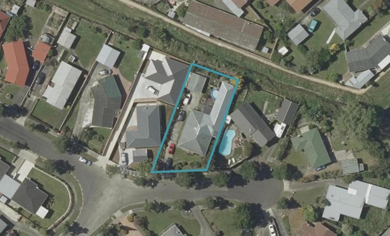 45 Abraham Crescent, Milson, Palmerston North - Carousel 1
