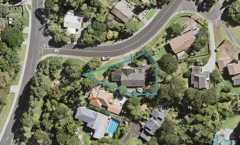 106 Daffodil Street, Titirangi, Auckland - Carousel 1