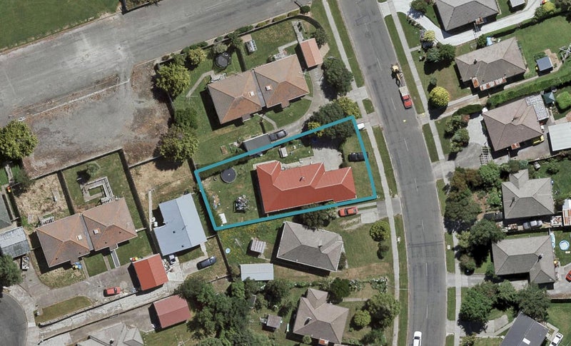 64 Lithgow Street, Glengarry, Invercargill - Carousel 1