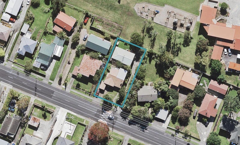 1/25 St Leonards Road, Kelston, Auckland - Carousel 1