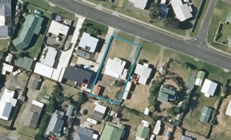 24 Pratt Avenue, Foxton Beach, Foxton - Carousel 1