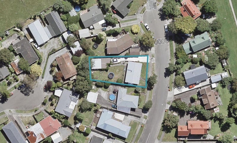 53 Larchmont Grove, Totara Park, Upper Hutt - Carousel 1