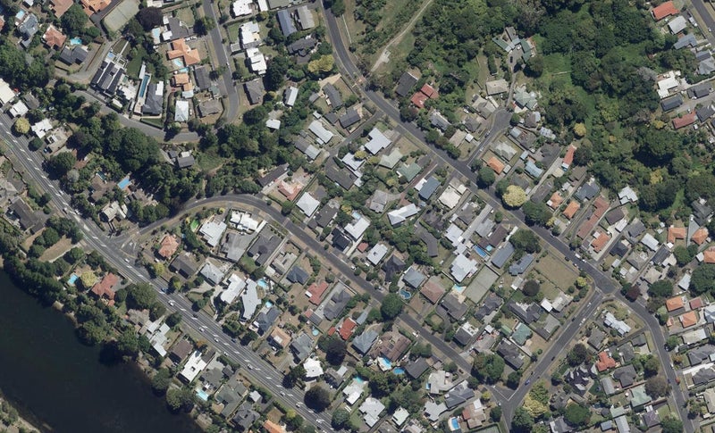 18 Riverview Terrace, Fairfield, Hamilton - Carousel 1