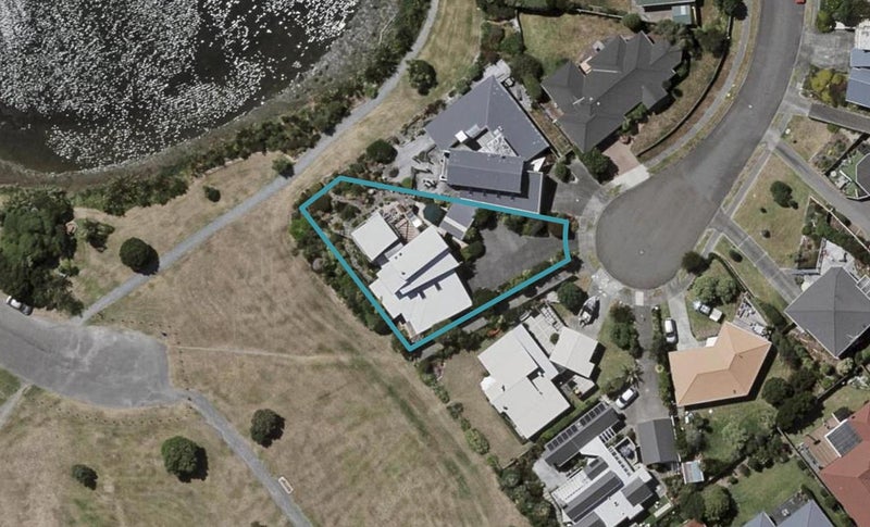 26 Major Durie Place, Waikanae Beach, Waikanae - Carousel 1