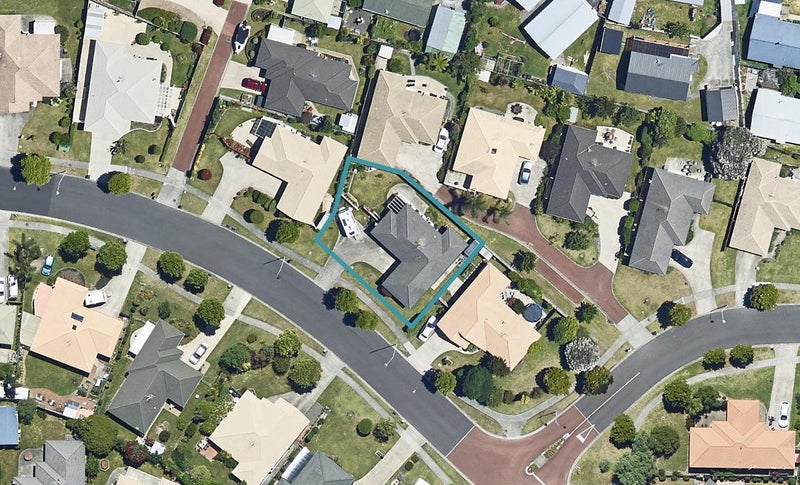 53 The Gardens Drive, Papamoa Beach, Papamoa - Carousel 1