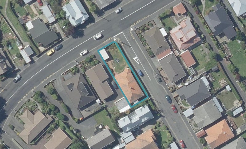 221 Bay View Road, Saint Clair, Dunedin - Carousel 1