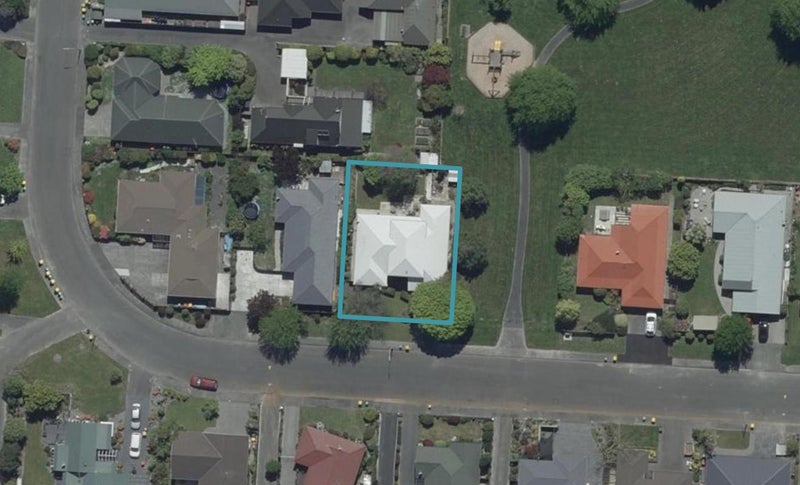65 Regency Crescent, Redwood, Christchurch - Carousel 1
