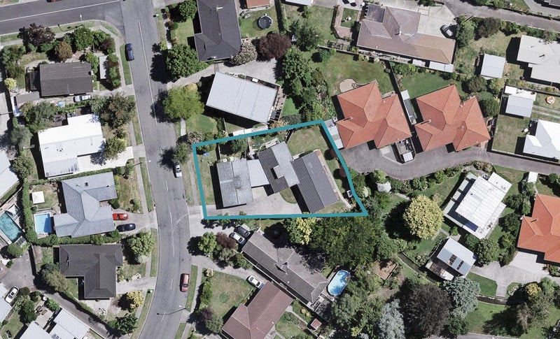 2/36 ANDERSON RD, TARADALE, NAPIER - Carousel 1