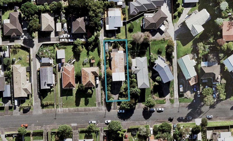 48 Holbrook Street, Blockhouse Bay, Auckland - Carousel 1