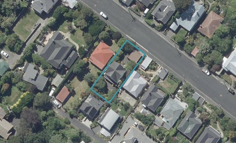 49 Cannington Road, Maori Hill, Dunedin - Carousel 1