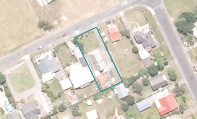 43 Marine Parade, Carters Beach, Westport - Carousel 1