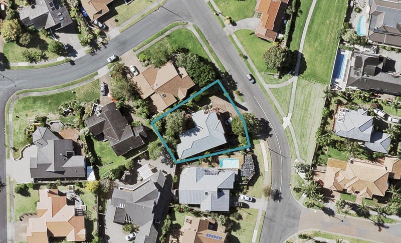 22 Oliver Road, Eastern Beach, Auckland - Carousel 1