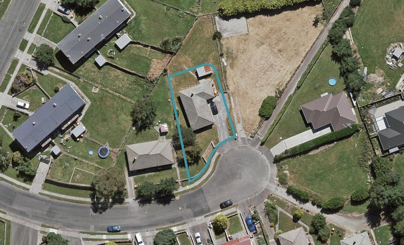 43 Lithgow Place East, Glengarry, Invercargill - Carousel 1