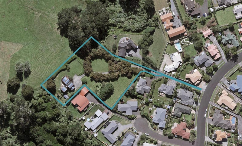 10C Shelter Grove, Frankleigh Park, New Plymouth - Carousel 1