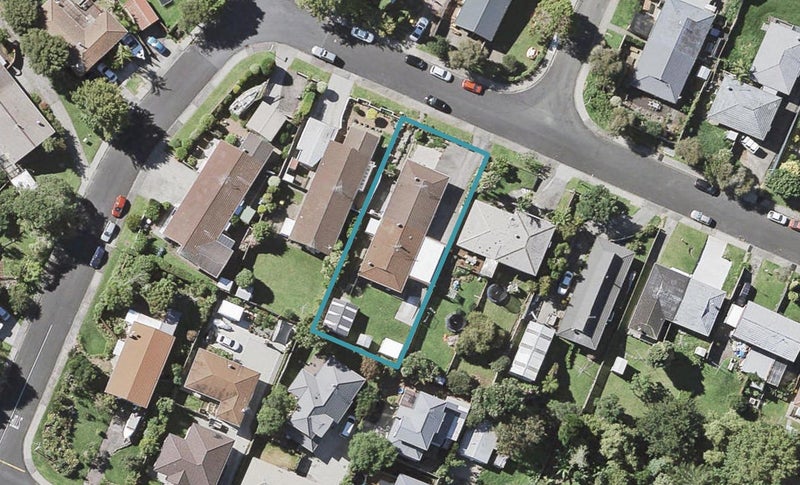 2/26 Pegler Drive, Howick, Auckland - Carousel 1