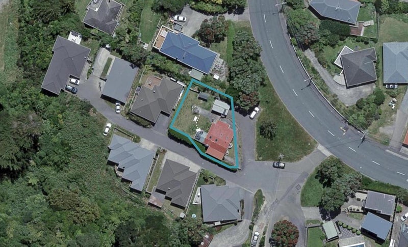 180 Helston Road, Paparangi, Wellington - Carousel 1