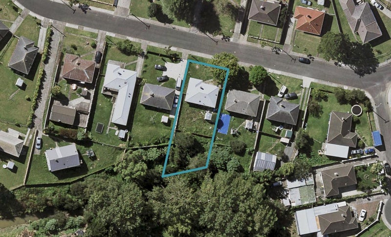 25 Clarkson Crescent, Otara, Auckland - Carousel 1