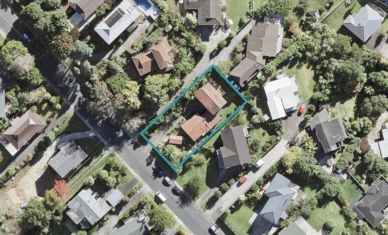 1/12 Geoffrey Road, Torbay, Auckland - Carousel 1