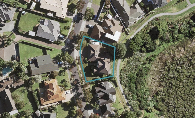 4 Mull Place, Wattle Downs, Auckland - Carousel 1