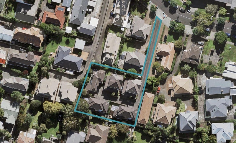 8C Rangiatea Road, Epsom, Auckland - Carousel 1