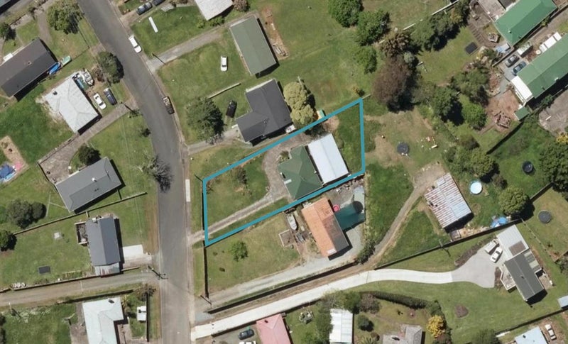 27 Charles Street, Kamo, Whangarei - Carousel 1