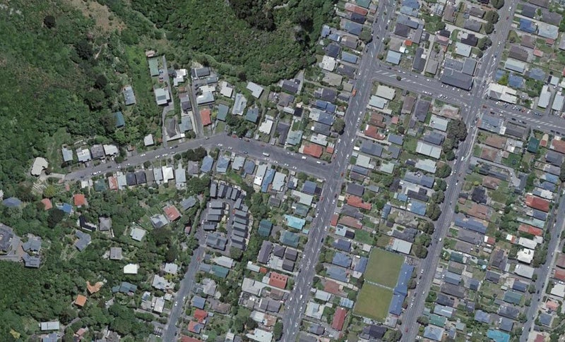 2/7 Ribble Street, Island Bay, Wellington - Carousel 1