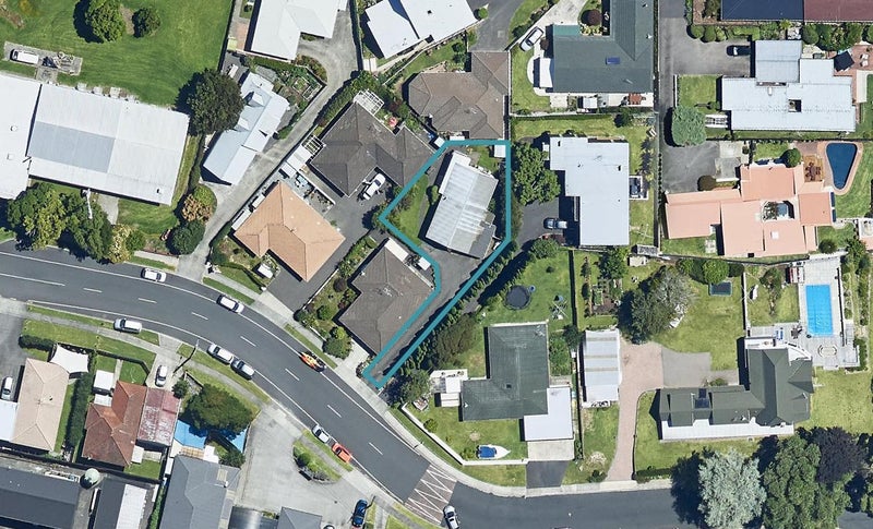 16B Darraghs Road, Brookfield, Tauranga - Carousel 1