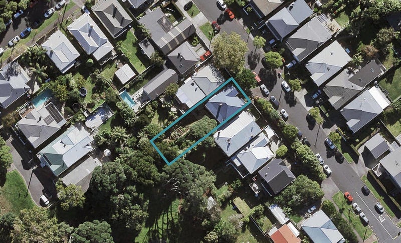 43 Millais Street, Grey Lynn, Auckland - Carousel 1
