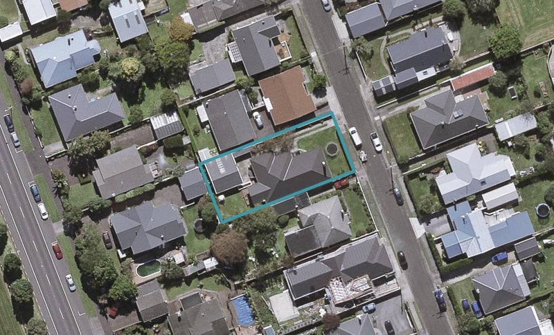 16 Tokomaru Street, Welbourn, New Plymouth - Carousel 1