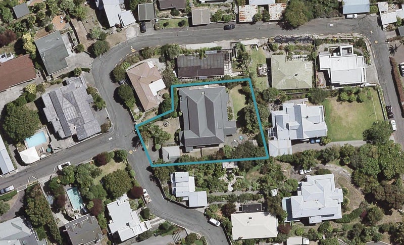 11 Gladstone Road, Bluff Hill, Napier - Carousel 1