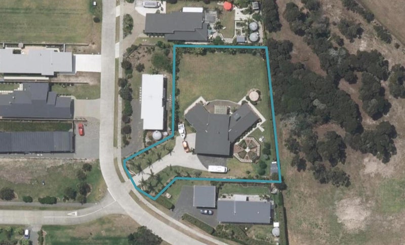 10 Grove Road, Mangawhai Heads, Mangawhai - Carousel 1