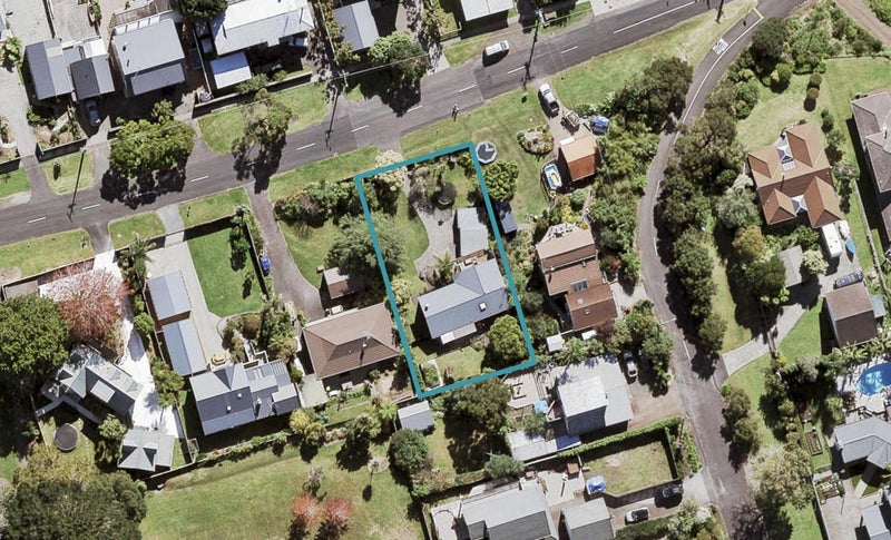 61 The Terrace, Herald Island, Auckland - Carousel 1