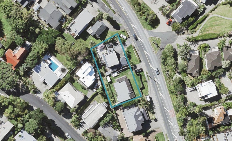 1/86 Beach Road, Castor Bay, Auckland - Carousel 1