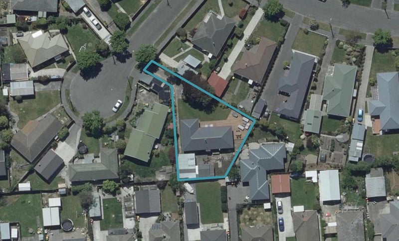 5 Adrian Place, Shirley, Christchurch - Carousel 1