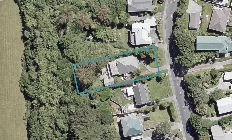 48 Pokohiwi Road, Normandale, Lower Hutt - Carousel 1