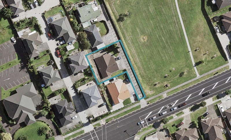 2/124 Alfriston Road, Manurewa, Auckland - Carousel 1