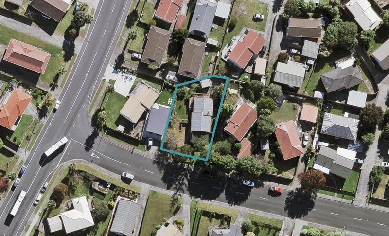 35 Devonshire Road, Unsworth Heights, Auckland - Carousel 1