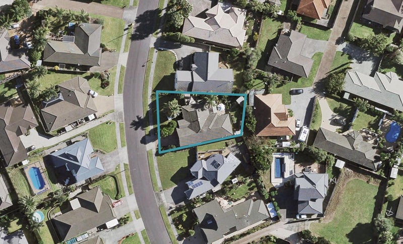 26 Lothian Brae, Wattle Downs, Auckland - Carousel 1