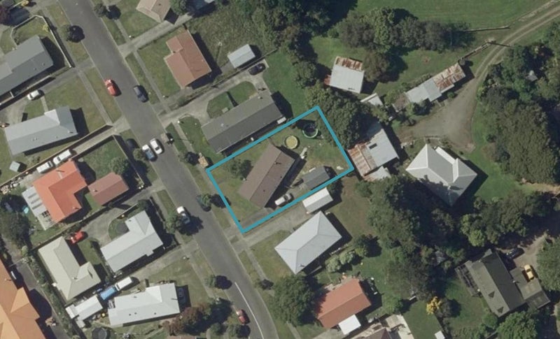 39 Chatsworth Place, Highbury, Palmerston North - Carousel 1