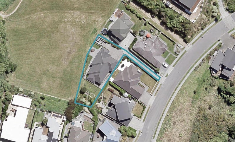14 Meadowbank Drive, Belmont, Lower Hutt - Carousel 1