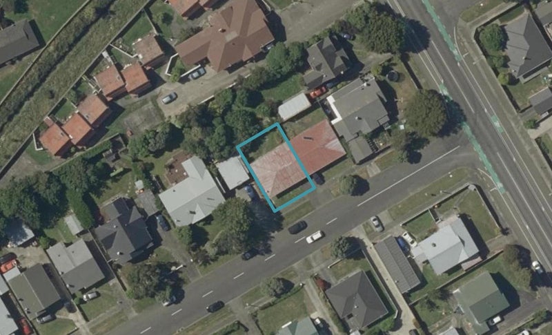 4 Clausen Street, Takaro, Palmerston North - Carousel 1