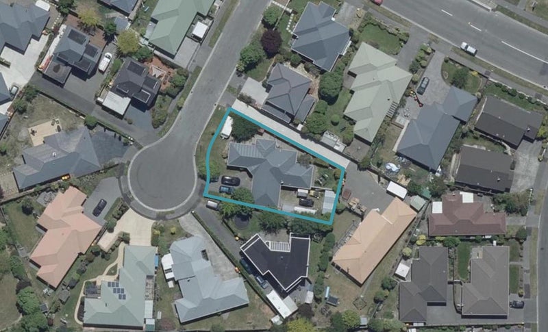 5 Parkwood Place, Parklands, Christchurch - Carousel 1