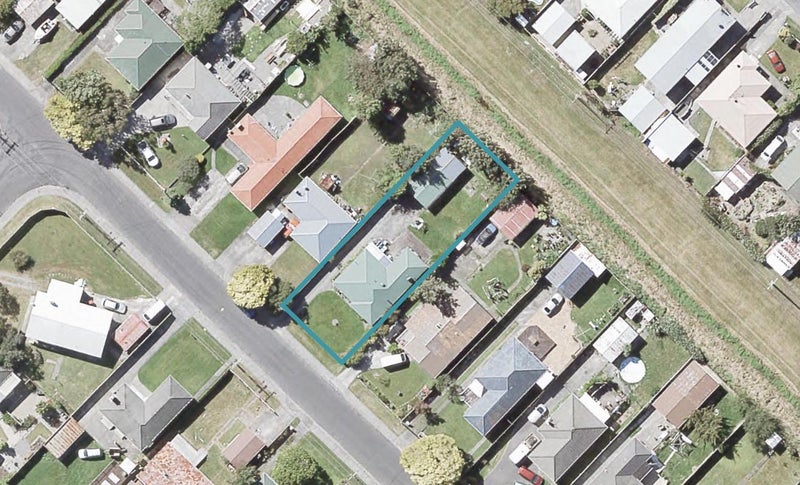 34 Totara Street, Wainuiomata, Lower Hutt - Carousel 1