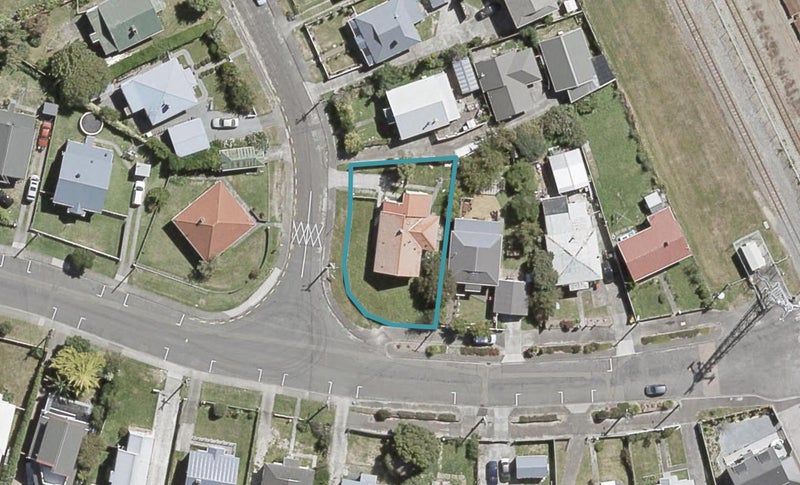 33 Elizabeth Street, Moera, Lower Hutt - Carousel 1