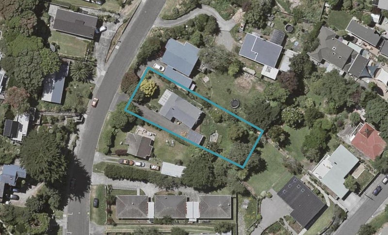 18 Renown Road, Raumati South, Paraparaumu - Carousel 1