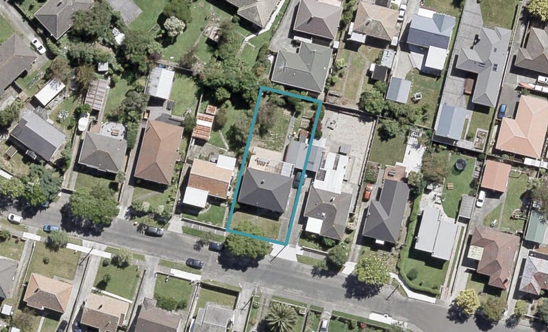 42 Brasell Street, Fairfield, Lower Hutt - Carousel 1