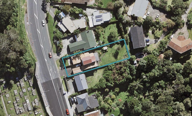 187 Glenfield Road, Hillcrest, Auckland - Carousel 1